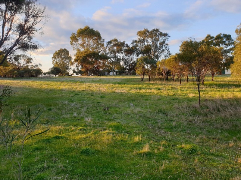 156 Brookton Hwy, Brookton WA 6306