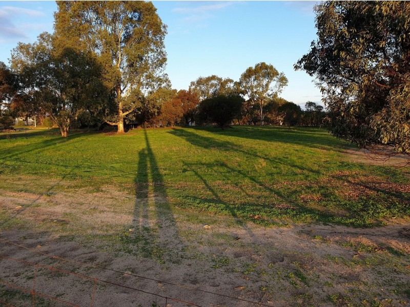 156 Brookton Hwy, Brookton WA 6306