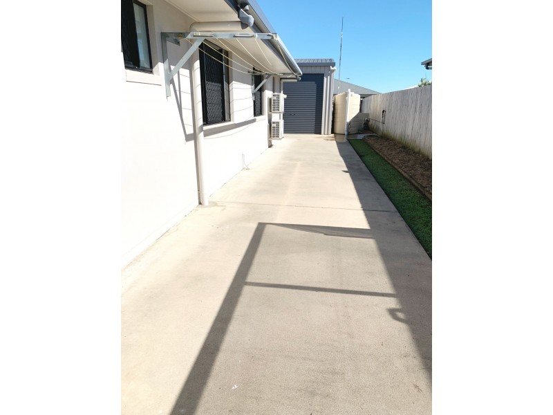 17 Canecutters drive, Ooralea QLD 4740