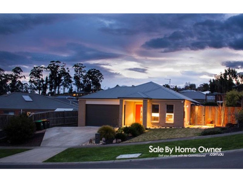 22 Monica Drive, Drouin VIC 3818