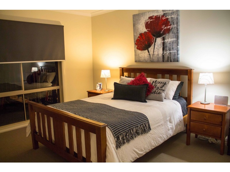 22 Monica Drive, Drouin VIC 3818