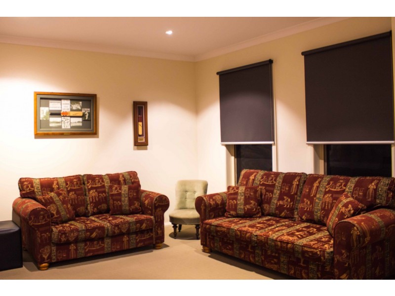 22 Monica Drive, Drouin VIC 3818