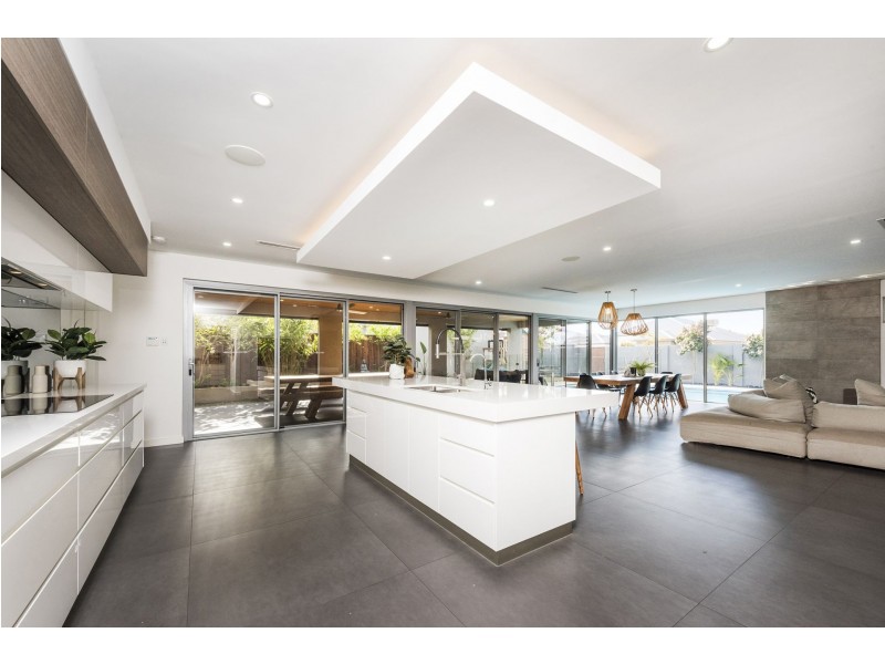 23 Delapre Drive, The Vines WA 6069