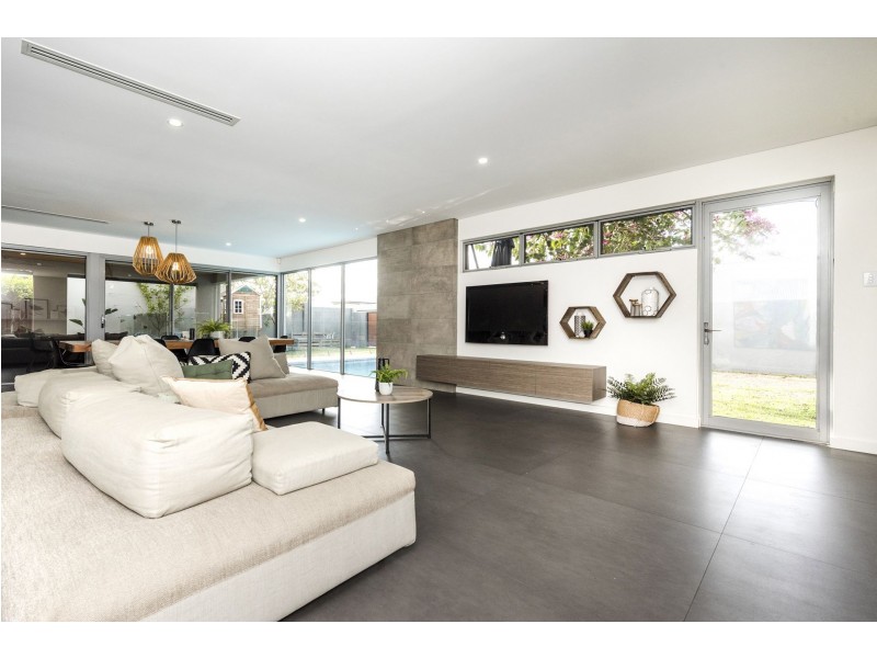 23 Delapre Drive, The Vines WA 6069