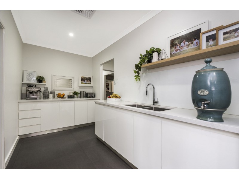 23 Delapre Drive, The Vines WA 6069