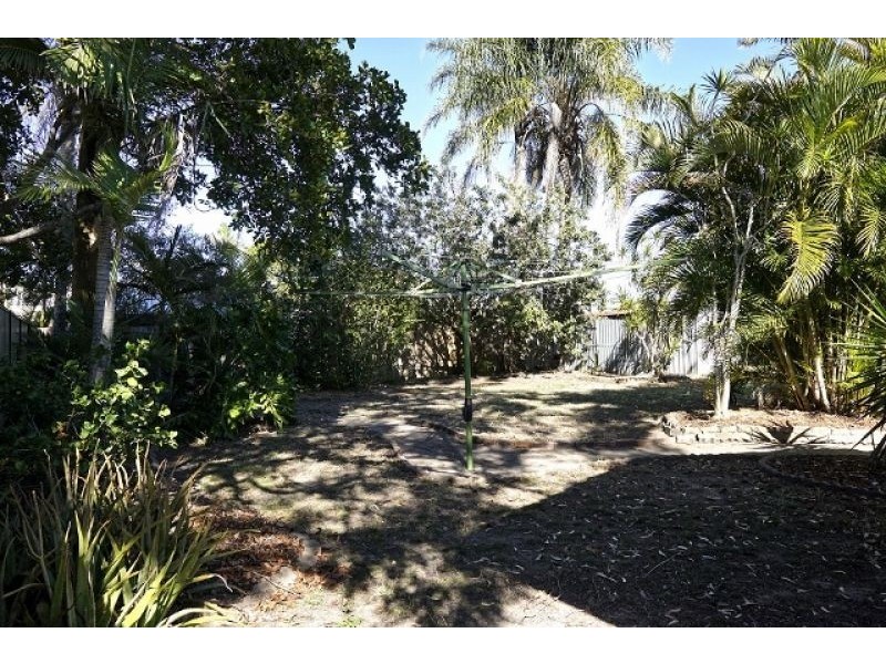 19 Parkroyal Crescent, Regents Park QLD 4118