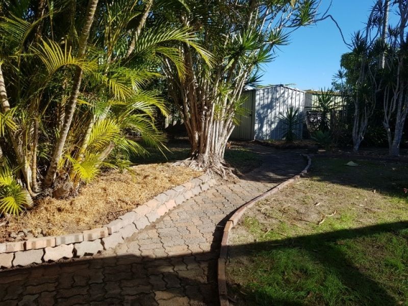 19 Parkroyal Crescent, Regents Park QLD 4118