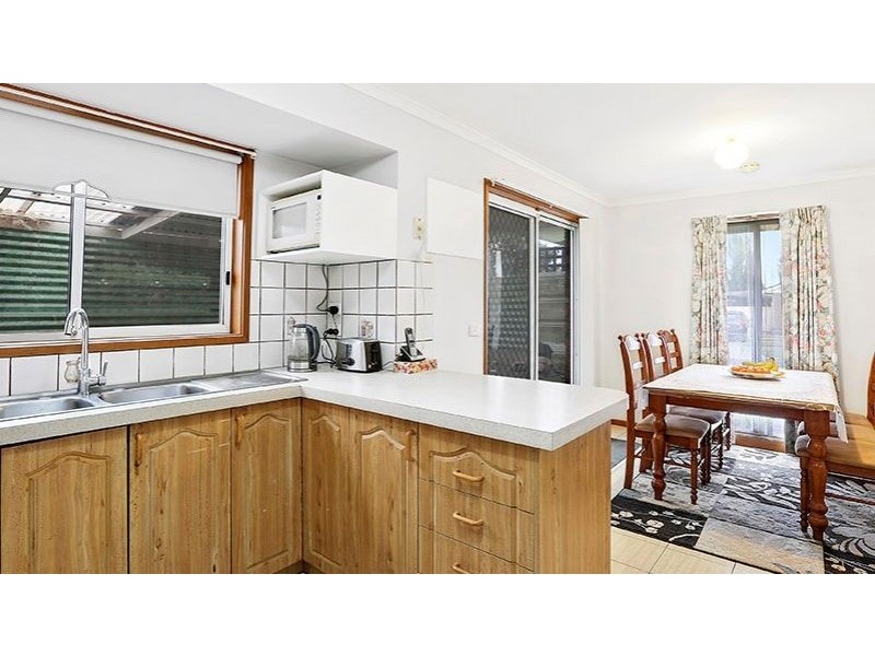 3 Bean Court, Whittington VIC 3219