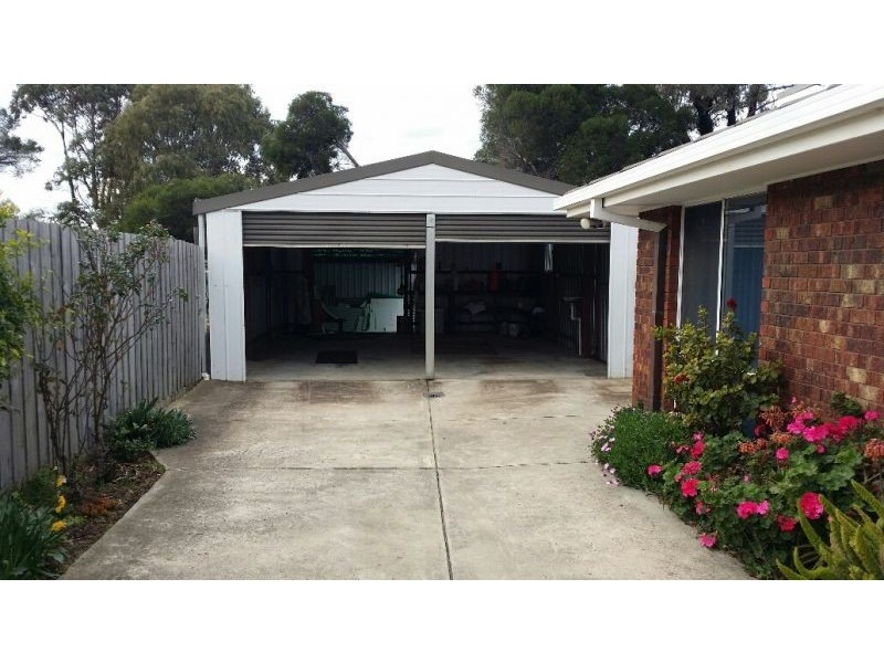 3 Bean Court, Whittington VIC 3219