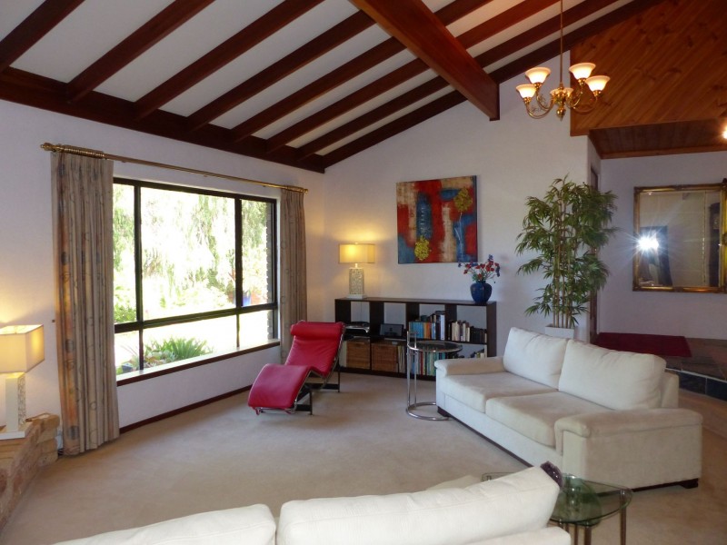 1 Seaforth Loop, Kallaroo WA 6025