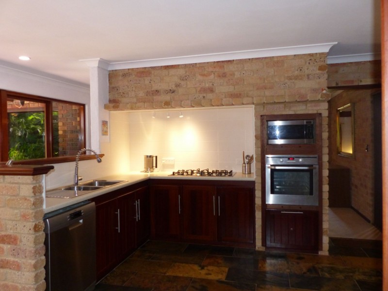 1 Seaforth Loop, Kallaroo WA 6025