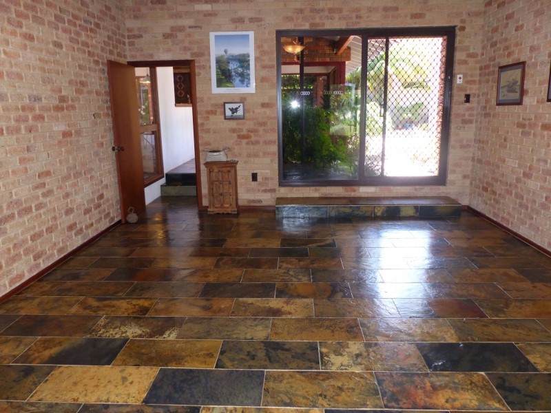 1 Seaforth Loop, Kallaroo WA 6025