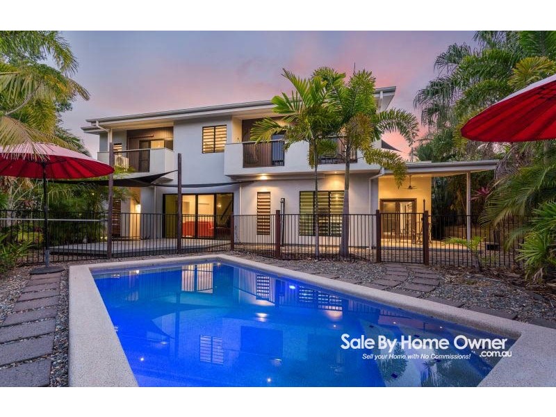 2 Lillian Road, Palm Cove QLD 4879
