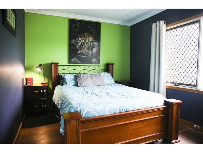 7 Mount Street, Bellevue WA 6056