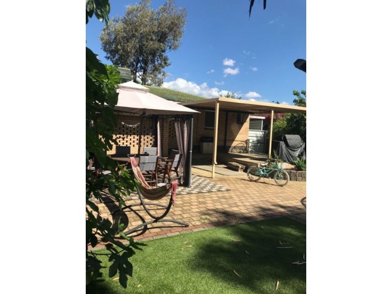 7 Mount Street, Bellevue WA 6056