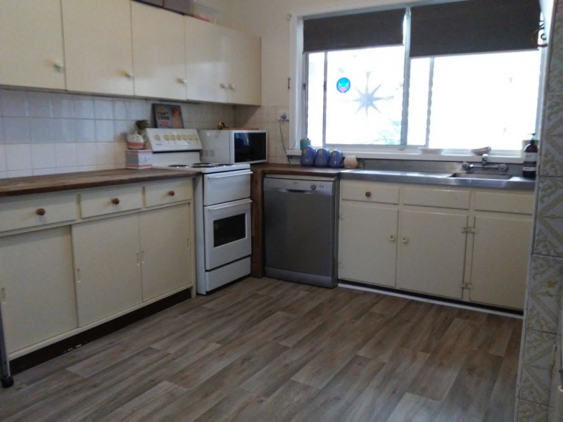 86 & 88 Mitchell st, Cunderdin WA 6407