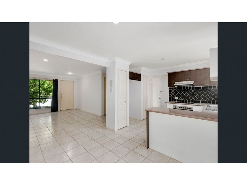 31//31 Archipelago Street, Pacific Pines QLD 4211