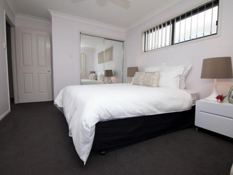 31//31 Archipelago Street, Pacific Pines QLD 4211