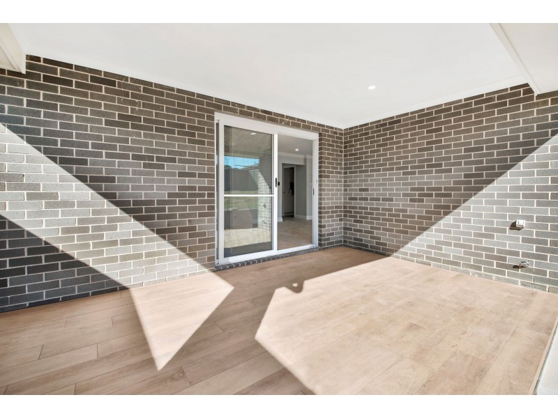 42 Poulton Terrace, Campbelltown NSW 2560