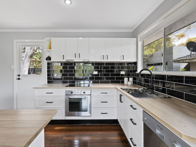 46 Adelaide Street, Kingston QLD 4114