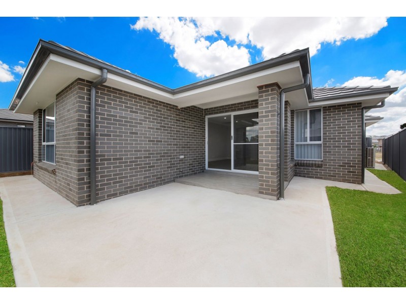 6 Addy Lane, Campbelltown NSW 2560