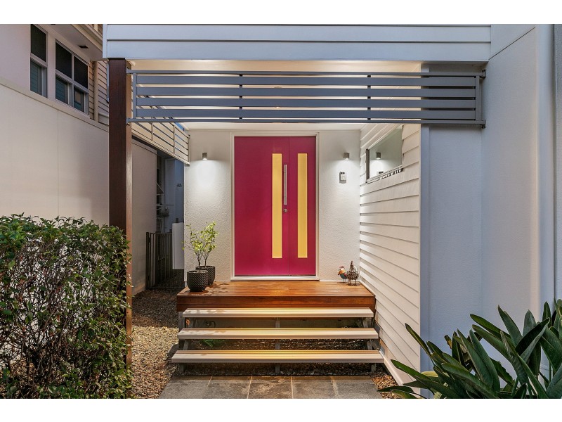 74 Stuart Street, Bulimba QLD 4171