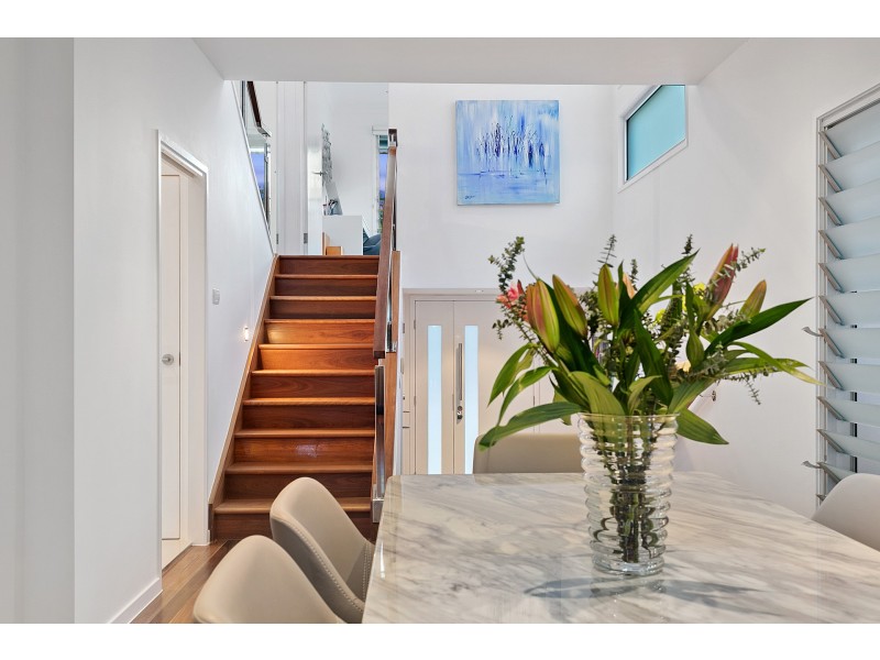 74 Stuart Street, Bulimba QLD 4171