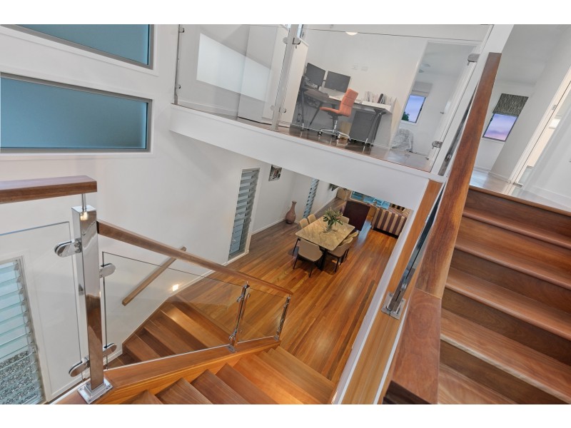 74 Stuart Street, Bulimba QLD 4171