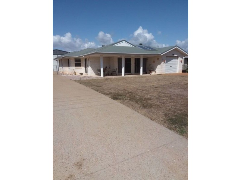 5 Grey Street, Burnett Heads QLD 4670