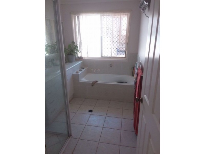 5 Grey Street, Burnett Heads QLD 4670