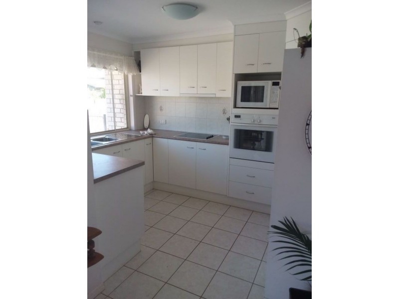 5 Grey Street, Burnett Heads QLD 4670