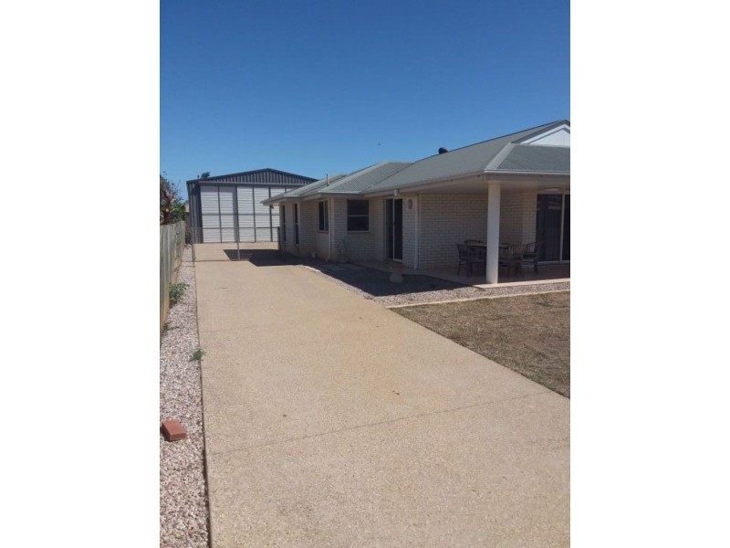 5 Grey Street, Burnett Heads QLD 4670