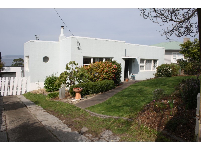 44 Channel Highway, Taroona TAS 7053