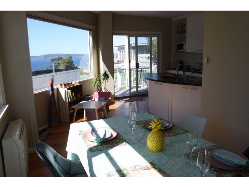 44 Channel Highway, Taroona TAS 7053