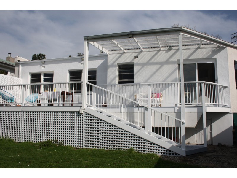 44 Channel Highway, Taroona TAS 7053