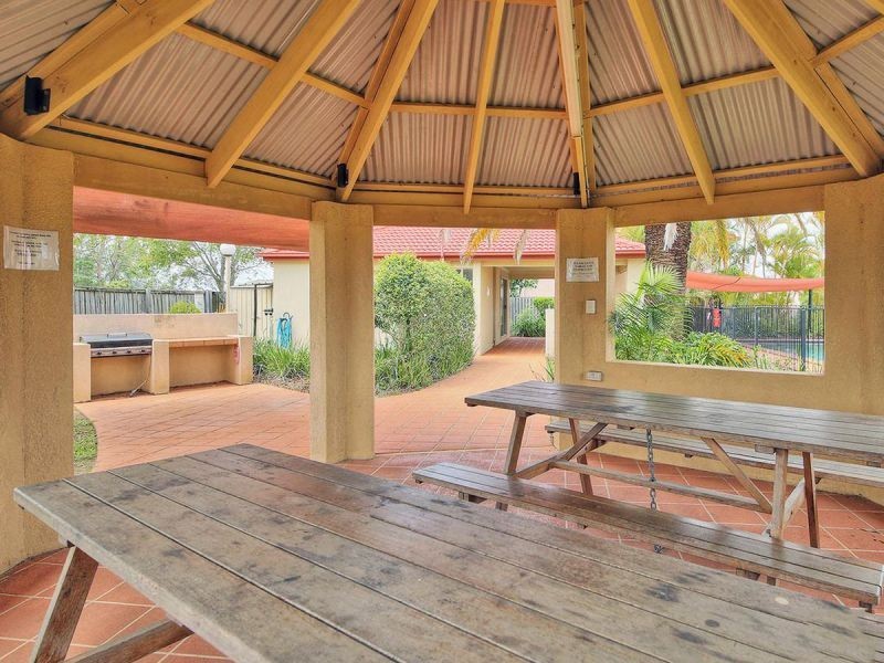 27/20 Young Place, Runcorn QLD 4113