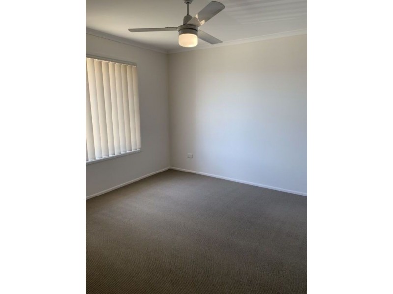 33 Grainger Cct, Burpengary QLD 4505