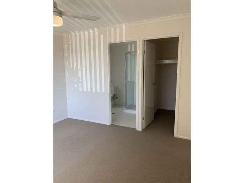 33 Grainger Cct, Burpengary QLD 4505