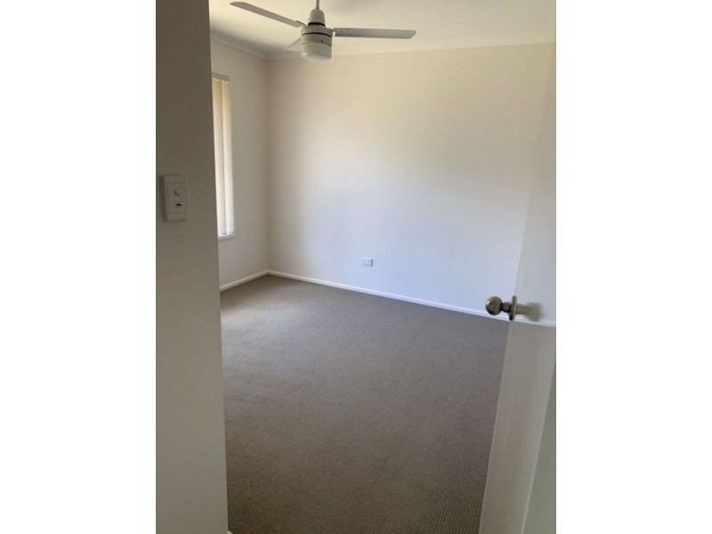 33 Grainger Cct, Burpengary QLD 4505