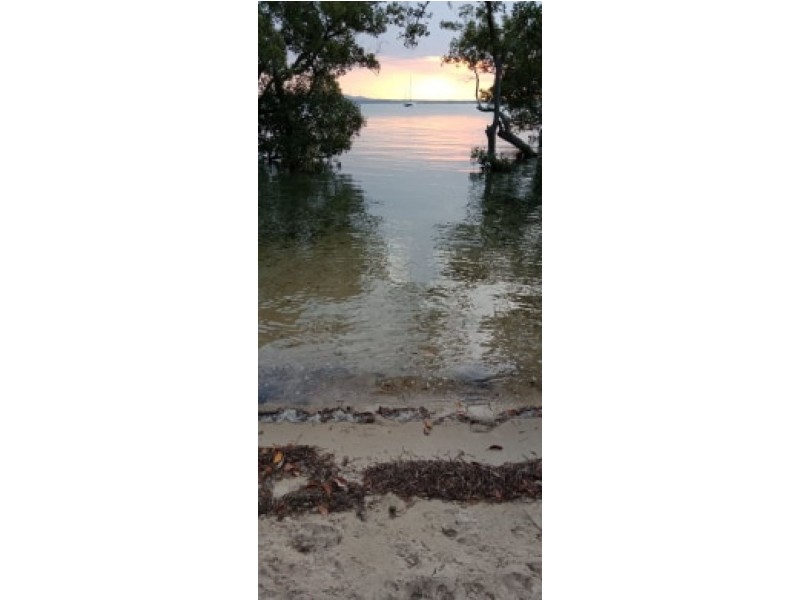 33 Coondooroopa Drive, Macleay Island QLD 4184