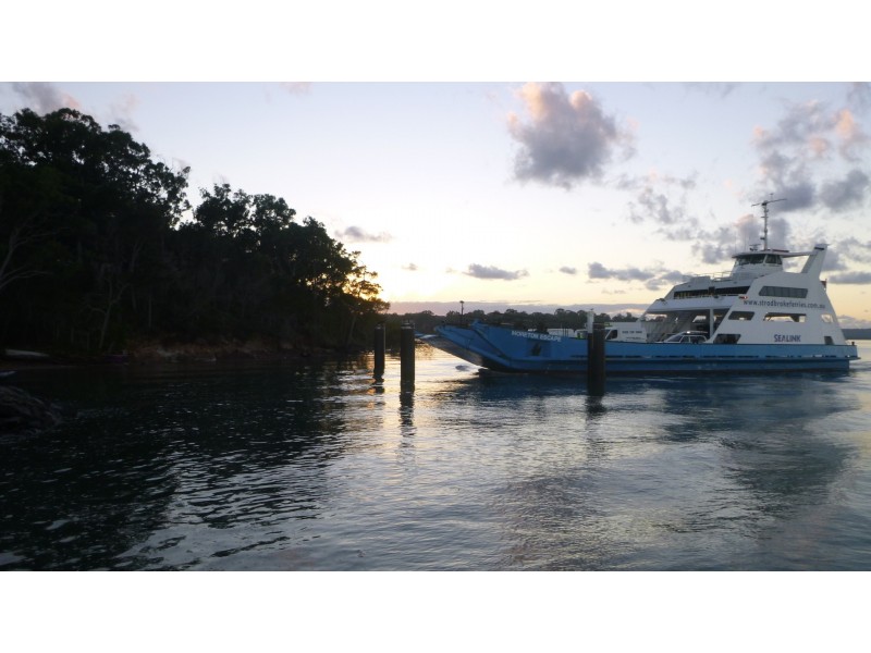 33 Coondooroopa Drive, Macleay Island QLD 4184