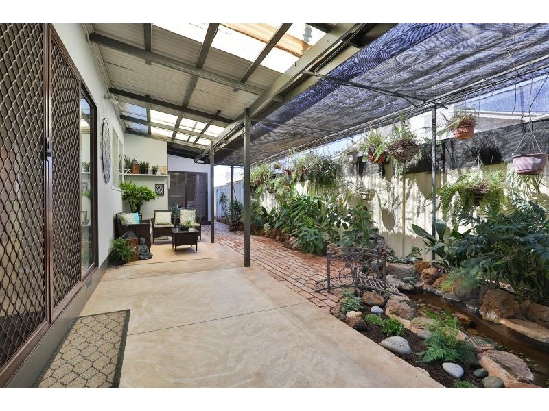 8 Mimosa Avenue, Mildura VIC 3500