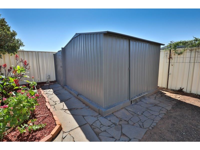 8 Mimosa Avenue, Mildura VIC 3500