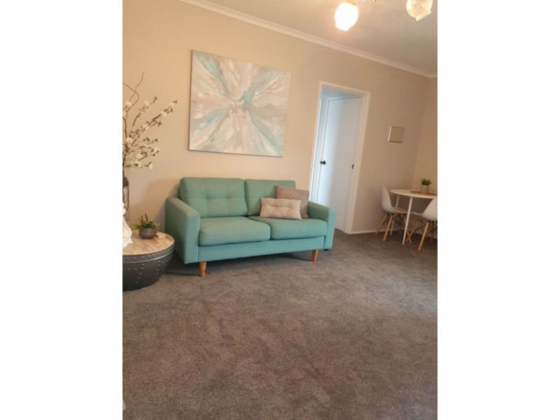 8 Mimosa Avenue, Mildura VIC 3500