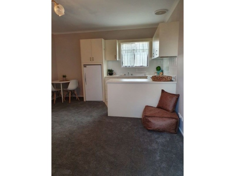 8 Mimosa Avenue, Mildura VIC 3500