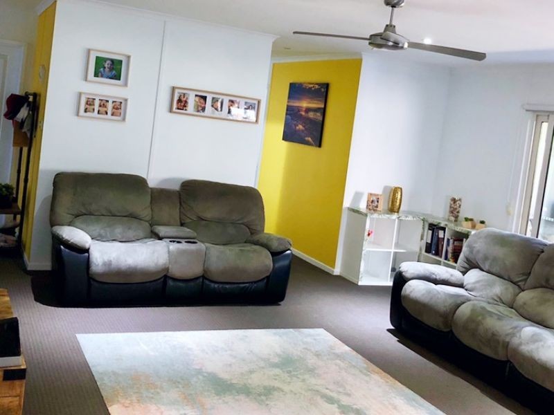 2/5 Brompton road, Bellambi NSW 2518