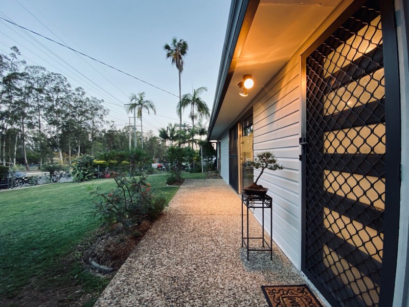 166 Meakin Rd, Slacks Creek QLD 4127
