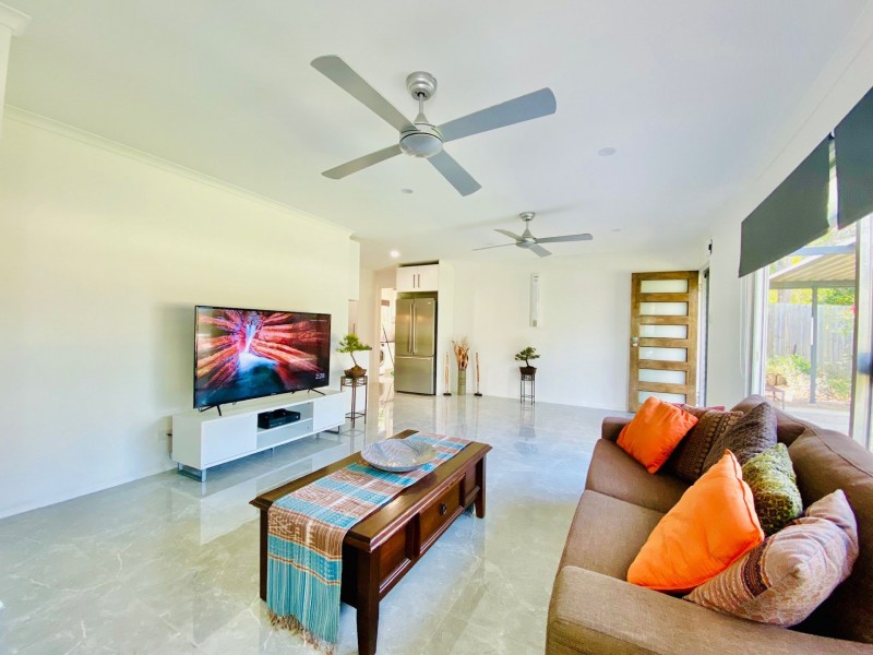 166 Meakin Rd, Slacks Creek QLD 4127