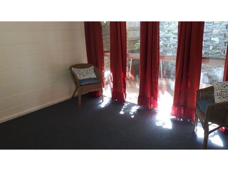 1/18 Leonard Ave, Surfers Paradise QLD 4217