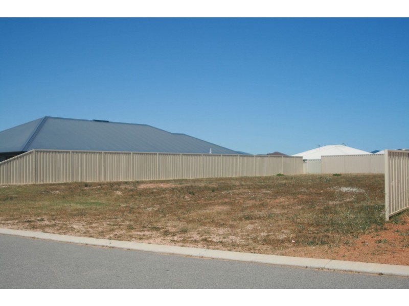 7 Waterwitch Outlook, Wandina WA 6530